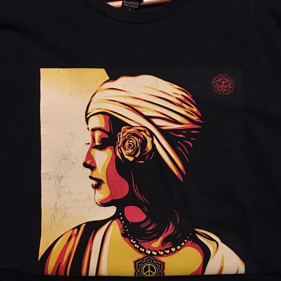 Rare Limited Edition OBEY T-Shirt - Picture 2 of 4